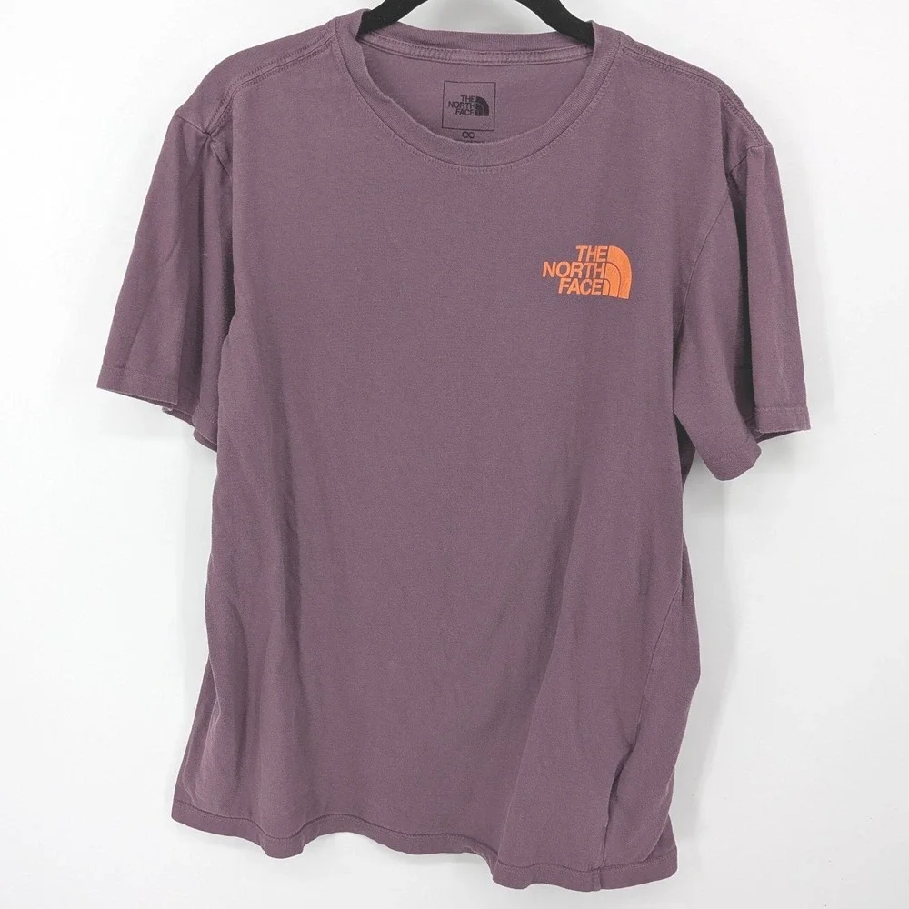 The‎ North Face T-Shirt Men Medium Purple Short Sleeve Graphic Gorpcore Outdoors